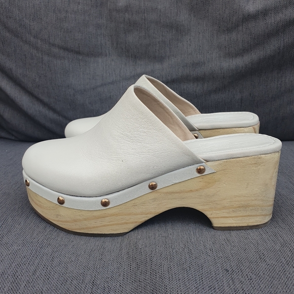 River Island Leather Studded Mules Clogs Cream Bnwot Uk5 Wooden. - Picture 3 of 13
